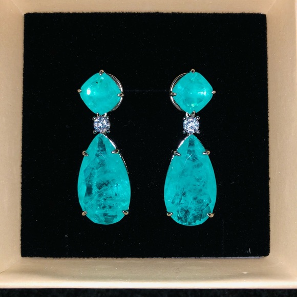 Simulated Emerald Earrings Inspired Angeli… - Picture 6 of 9